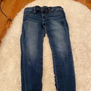 American eagle super stretch jeans in size 8 reg